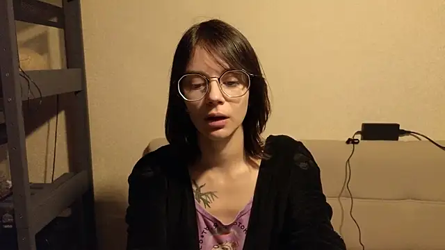 Snapshot of alyssa_sweet chatting on December 17, 2024, 10:11 pm alyssa sweet online show from December 17, 2024, 10:11 pm