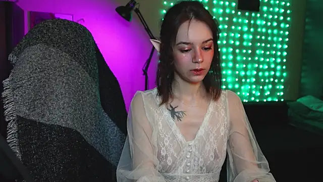 Snapshot of alyssa_sweet chatting on March 18, 2025, 2:15 am alyssa sweet online show from March 18, 2025, 2:15 am