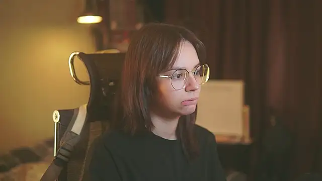 Snapshot of alyssa_sweet chatting on November 20, 2025, 5:18 am alyssa sweet online show from November 20, 2025, 5:18 am