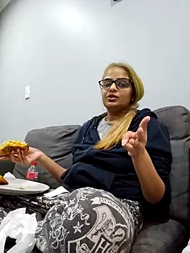 Snapshot of DirtySnowball69 chatting on September 14, 2025, 3:55 pm DirtySnowball69 online show from September 14, 2025, 3:55 pm