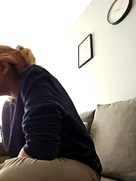 Snapshot of DirtySnowball69 chatting on October 6, 2025, 3:09 pm DirtySnowball69 online show from October 6, 2025, 3:09 pm