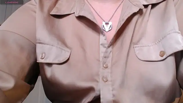 Snapshot of HotTiffani chatting on January 24, 2025, 11:59 am HotTiffani online show from January 24, 2025, 11:59 am