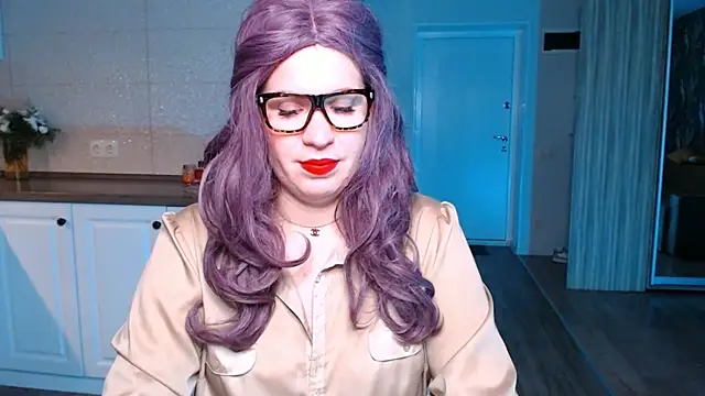 Snapshot of HotTiffani chatting on September 18, 2025, 3:58 pm HotTiffani online show from September 18, 2025, 3:58 pm