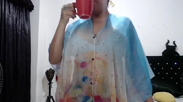 venuz mendoza20 online show from November 26, 2025, 1:34 pm