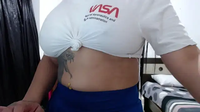 venuz mendoza20 online show from February 17, 2026, 2:35 pm