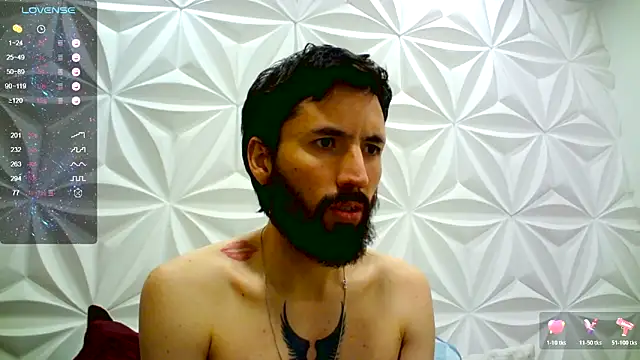 Snapshot of jerryandjessica chatting on November 15, 2025, 11:32 pm jerryandjessica online show from November 15, 2025, 11:32 pm