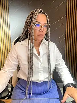 Snapshot of KellyBrooklyn_ chatting on October 15, 2025, 1:11 pm KellyBrooklyn online show from October 15, 2025, 1:11 pm