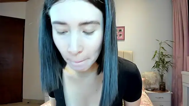 Snapshot of macarena_vallejo chatting on September 16, 2025, 2:56 am macarena vallejo online show from September 16, 2025, 2:56 am