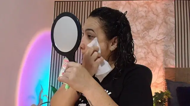 JuliRamirez online show from July 6, 2026, 3:14 pm