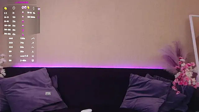 Snapshot of anna_chatstrip chatting on November 1, 2025, 12:18 pm anna chatstrip online show from November 1, 2025, 12:18 pm