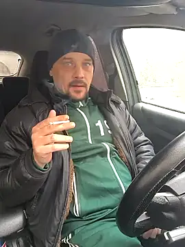 Snapshot of DanielOhCool chatting on February 3, 2025, 10:25 am DanielOhCool online show from February 3, 2025, 10:25 am