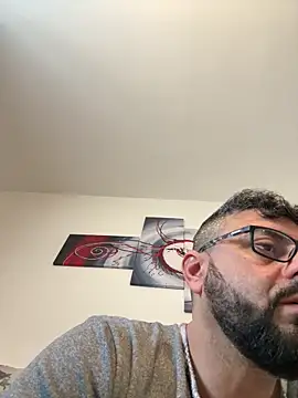 Snapshot of ChiIul11 chatting on March 21, 2026, 9:58 am ChiIul11 online show from March 21, 2026, 9:58 am