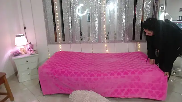 Snapshot of mijal_queen chatting on February 8, 2025, 2:26 am mijal queen online show from February 8, 2025, 2:26 am