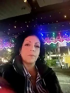 Snapshot of mijal_queen chatting on February 23, 2025, 4:39 am mijal queen online show from February 23, 2025, 4:39 am