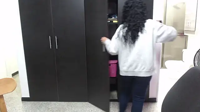 Snapshot of mijal_queen chatting on September 19, 2025, 2:46 am mijal queen online show from September 19, 2025, 2:46 am