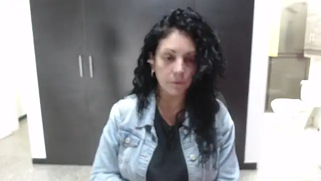 Snapshot of mijal_queen chatting on November 21, 2025, 2:54 am mijal queen online show from November 21, 2025, 2:54 am