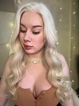 LaraHollywood online show from January 30, 2025, 3:22 am