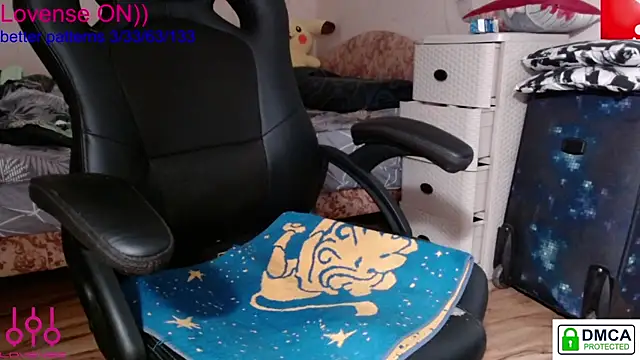 sweet cute cat online show from March 11, 2025, 4:51 pm