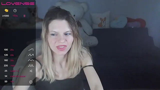 Snapshot of night_is_dark chatting on January 21, 2025, 11:02 pm night is dark online show from January 21, 2025, 11:02 pm