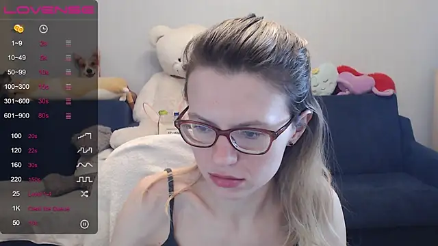 Snapshot of night_is_dark chatting on March 15, 2025, 5:37 pm night is dark online show from March 15, 2025, 5:37 pm