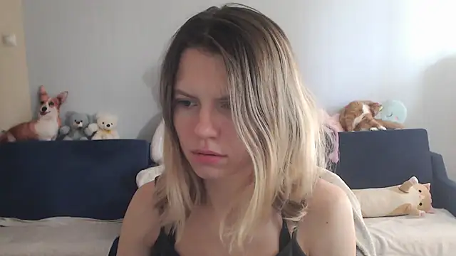 Snapshot of night_is_dark chatting on September 26, 2025, 11:03 am night is dark online show from September 26, 2025, 11:03 am