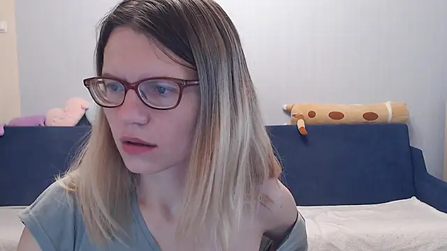 Snapshot of night_is_dark chatting on November 2, 2025, 2:41 pm night is dark online show from November 2, 2025, 2:41 pm