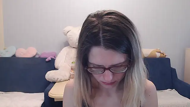 Snapshot of night_is_dark chatting on November 21, 2025, 9:13 pm night is dark online show from November 21, 2025, 9:13 pm