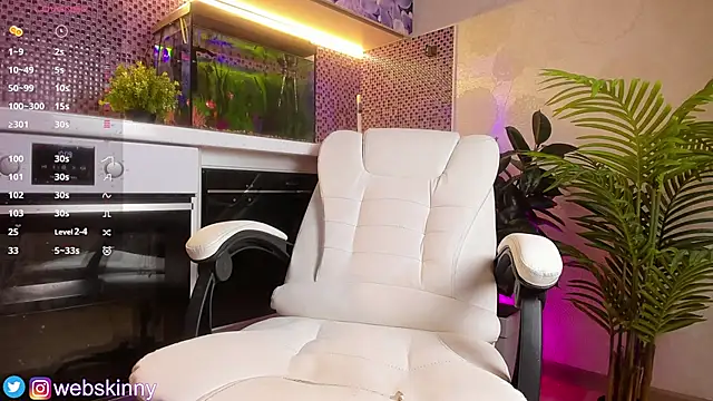 Snapshot of Top_Skinny chatting on November 22, 2025, 3:11 pm Top Skinny online show from November 22, 2025, 3:11 pm