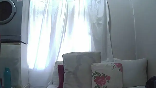 Delicioussexy online show from October 14, 2025, 5:52 am