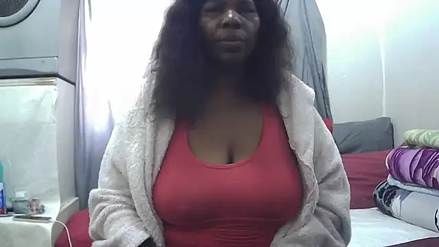 Snapshot of Delicioussexy chatting on July 8, 2026, 9:25 am Delicioussexy online show from July 8, 2026, 9:25 am