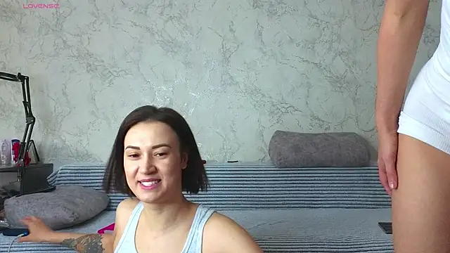 sweeetgirls2021 online show from May 9, 2026, 3:12 am