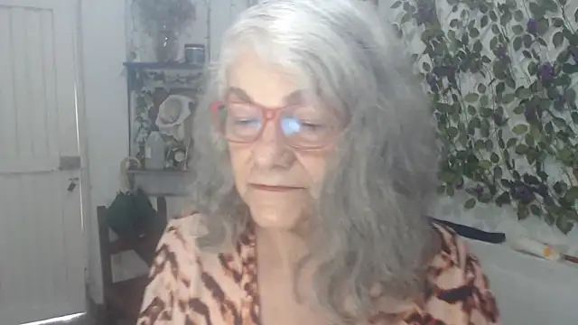 Snapshot of FunnyGrandma chatting on February 23, 2026, 12:57 pm FunnyGrandma online show from February 23, 2026, 12:57 pm