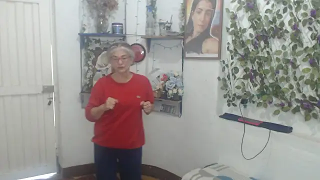 Snapshot of FunnyGrandma chatting on February 28, 2026, 4:08 pm FunnyGrandma online show from February 28, 2026, 4:08 pm