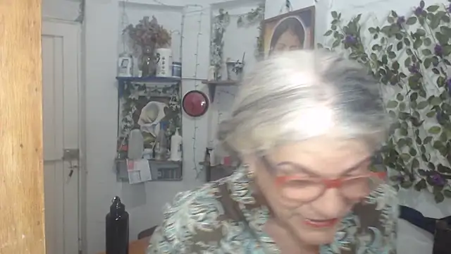 FunnyGrandma online show from May 17, 2026, 12:19 am