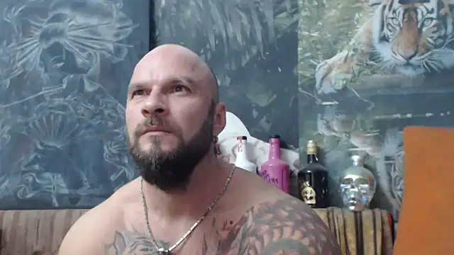 Snapshot of viking_30 chatting on October 5, 2025, 6:39 pm viking 30 online show from October 5, 2025, 6:39 pm