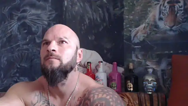 Snapshot of viking_30 chatting on November 12, 2025, 11:10 am viking 30 online show from November 12, 2025, 11:10 am