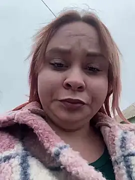 Model9798 online show from January 25, 2025, 9:57 am