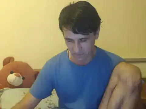 yvesstorm1 online show from March 19, 2025, 4:24 pm