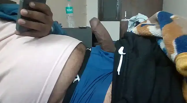 Snapshot of coolrocky346 chatting on December 21, 2024, 5:07 pm coolrocky346 online show from December 21, 2024, 5:07 pm