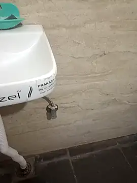 Snapshot of coolrocky346 chatting on February 19, 2025, 1:51 am coolrocky346 online show from February 19, 2025, 1:51 am