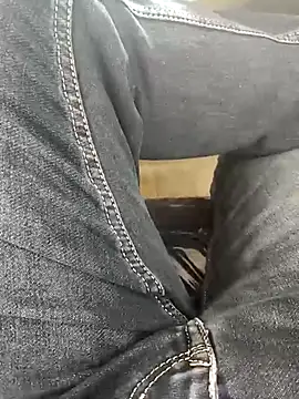 Snapshot of coolrocky346 chatting on February 21, 2025, 10:17 am coolrocky346 online show from February 21, 2025, 10:17 am