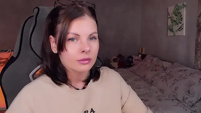 Snapshot of Your_Sweet_Lilu chatting on July 31, 2026, 8:58 am Your Sweet Lilu online show from July 31, 2026, 8:58 am