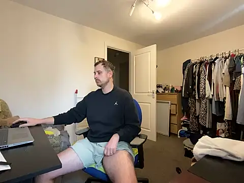 Kramer023 online show from February 17, 2025, 1:53 pm