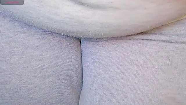 Snapshot of AleshaArabian chatting on February 26, 2025, 7:49 pm AleshaArabian online show from February 26, 2025, 7:49 pm