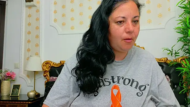 Snapshot of AleshaArabian chatting on May 9, 2026, 3:34 am AleshaArabian online show from May 9, 2026, 3:34 am