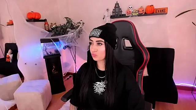 EmmyEvans1 online show from October 17, 2025, 7:27 pm