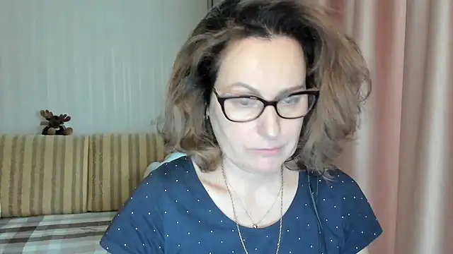 lauraoven online show from March 1, 2025, 12:45 pm