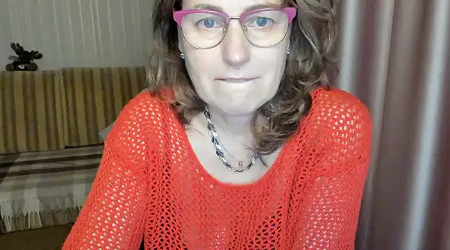 lauraoven online show from March 16, 2025, 3:39 pm