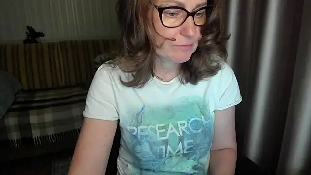 lauraoven online show from April 29, 2026, 6:03 pm