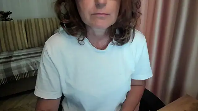 lauraoven online show from July 28, 2026, 3:21 pm